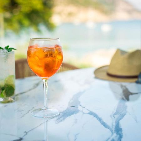 Alboro Seaside Suites Parga Exteriör bild