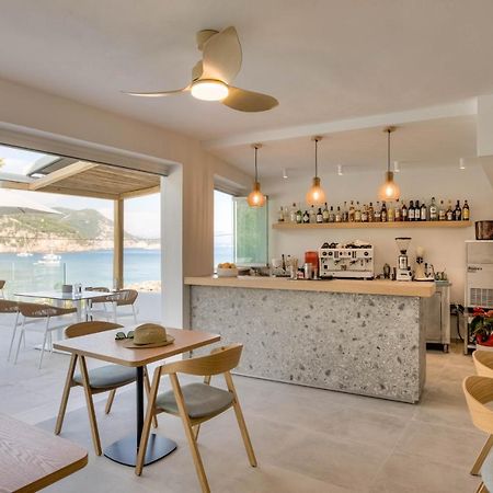 Alboro Seaside Suites Parga Exteriör bild