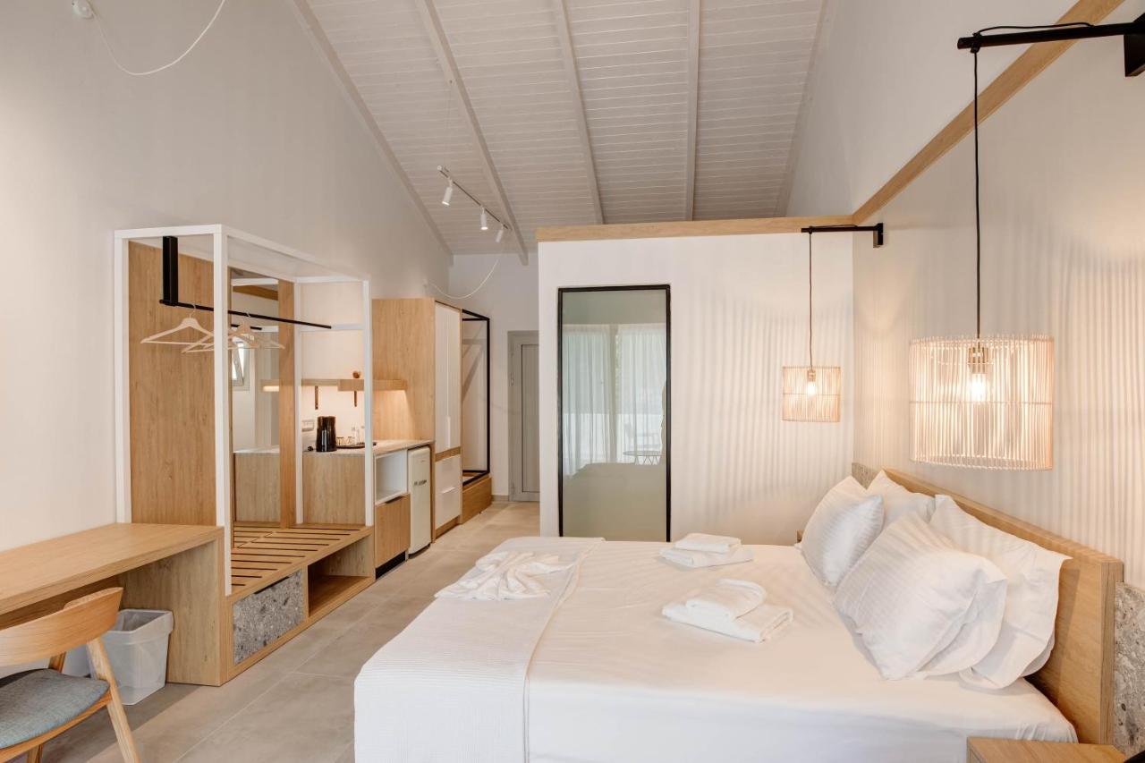 Alboro Seaside Suites Parga Exteriör bild